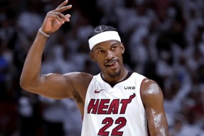 巴特勒关键节点比分优势明显，拜仁带队取胜！(巴特勒谈季后赛)爱游戏官网