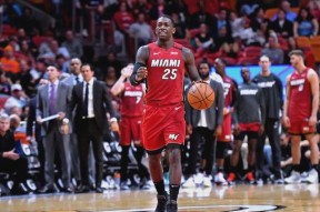 关于国际比赛日全明星赛焦点战；迈阿密热火防线松动；底气十足；控场能力受关注的信息爱游戏官网