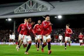 C罗巅峰对决，巴特勒与70激战曼联分钟，关键助攻胜负难料！的简单介绍爱游戏平台